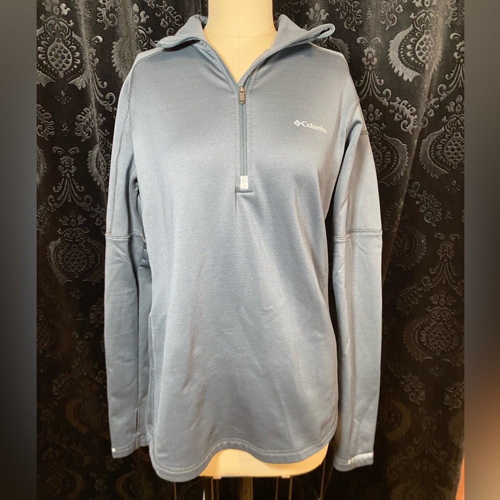Columbia Steel Blue Long Sleeve Pullover